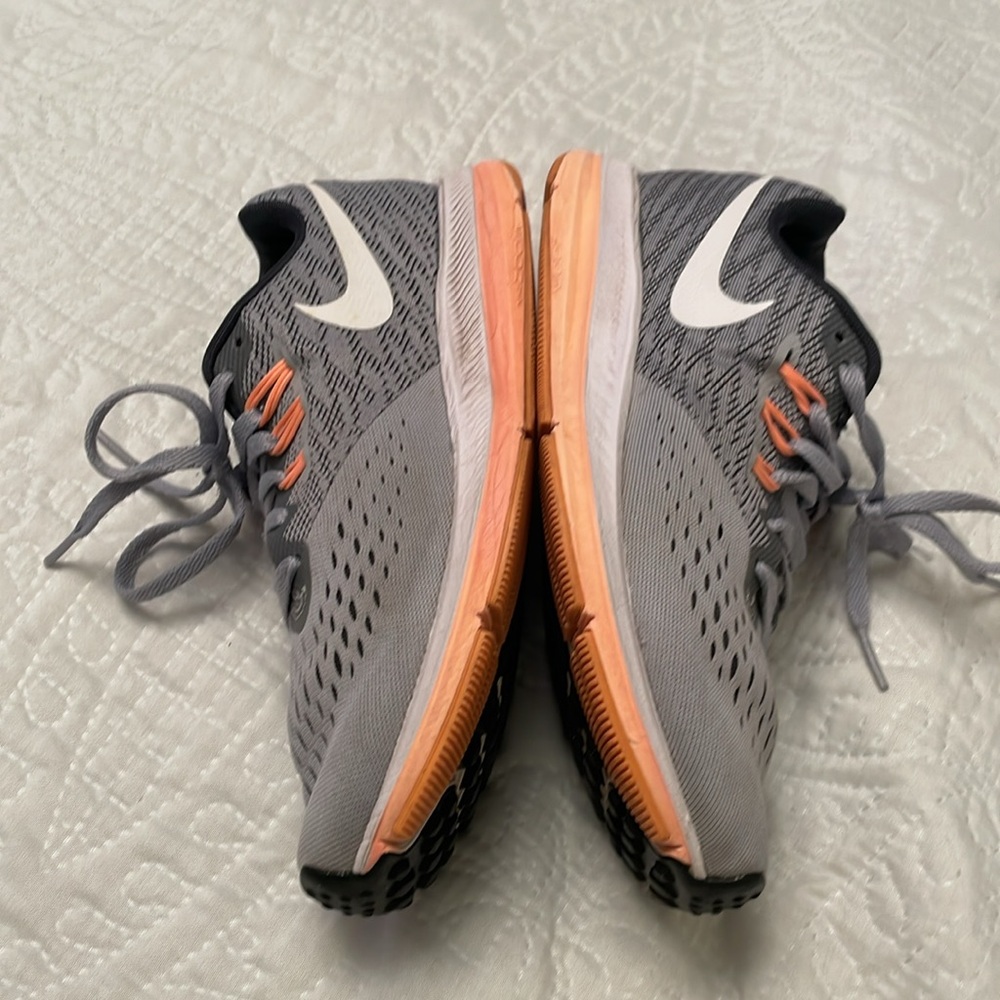 Nike ZOOM WINFLO 4 Athletic Running Shoes Size 6 Lightly Used Fall Color - Picture 13 of 16